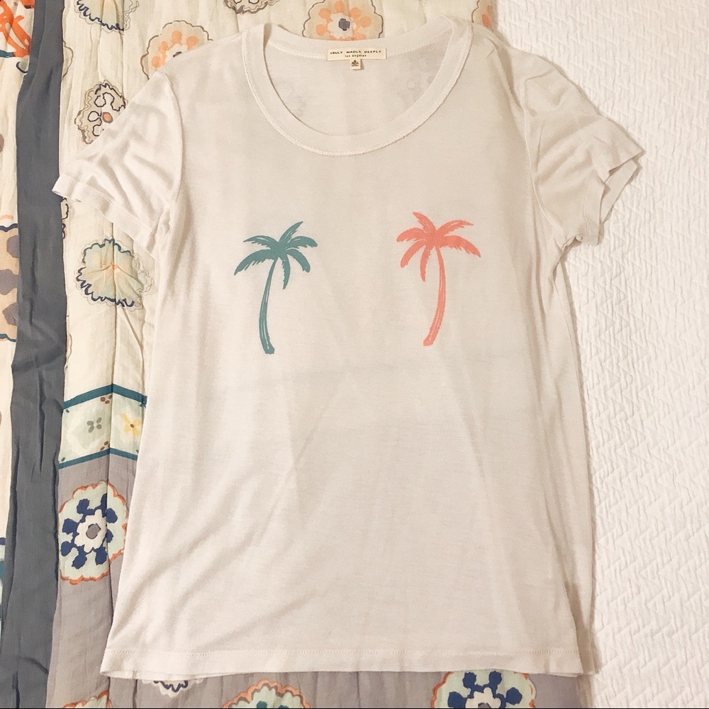 Palm tree t-shirt 🌴🌴